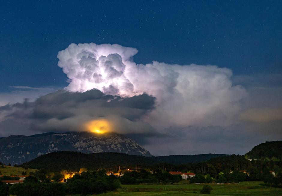 oblaki nevihta | Avtor: Profimedia