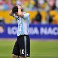Lionel Messi ni mogel skriti razočaranja in obupa ob četrtem porazu Argentine.