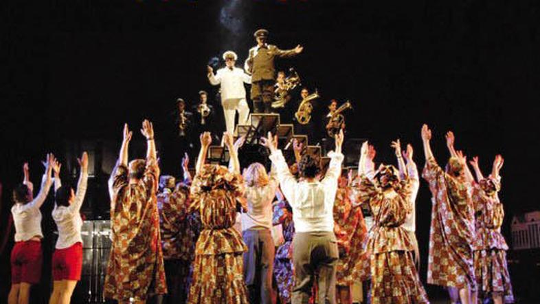 Pri predstavi Tito – izbrani diagrami hrepenenja je sodelovala 50-članska mednar