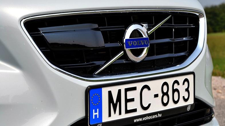 Volvo V40