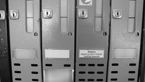 Na Ulici Dušana Kvedra 35 v Šentjurju ima sedež humanitarno društvo Žogica, ki g