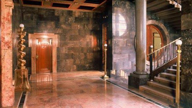 4. novembra leta 1918 bila objavljena in je začela veljati uredba o ureditvi in 