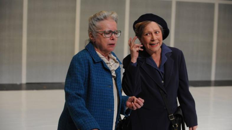 Stari ko zemlja, kakšnih petinštirideset