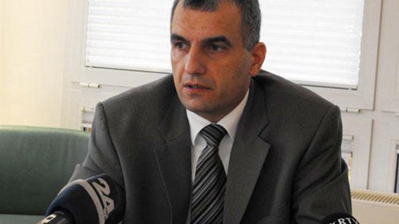 Gregor Strmčnik.