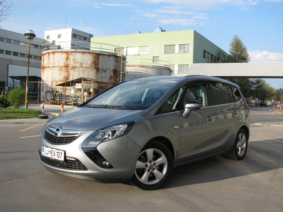 Opel zafira tourer