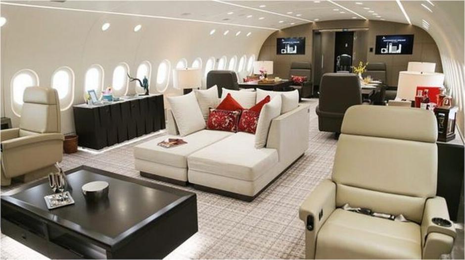 Roman Abramovič Boeing 767 letalo | Avtor: Reševalni pas/Twitter