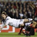 Luka Modrić Modric Clarence Seedorf Tottenham Hotspur AC Milan Liga prvakov