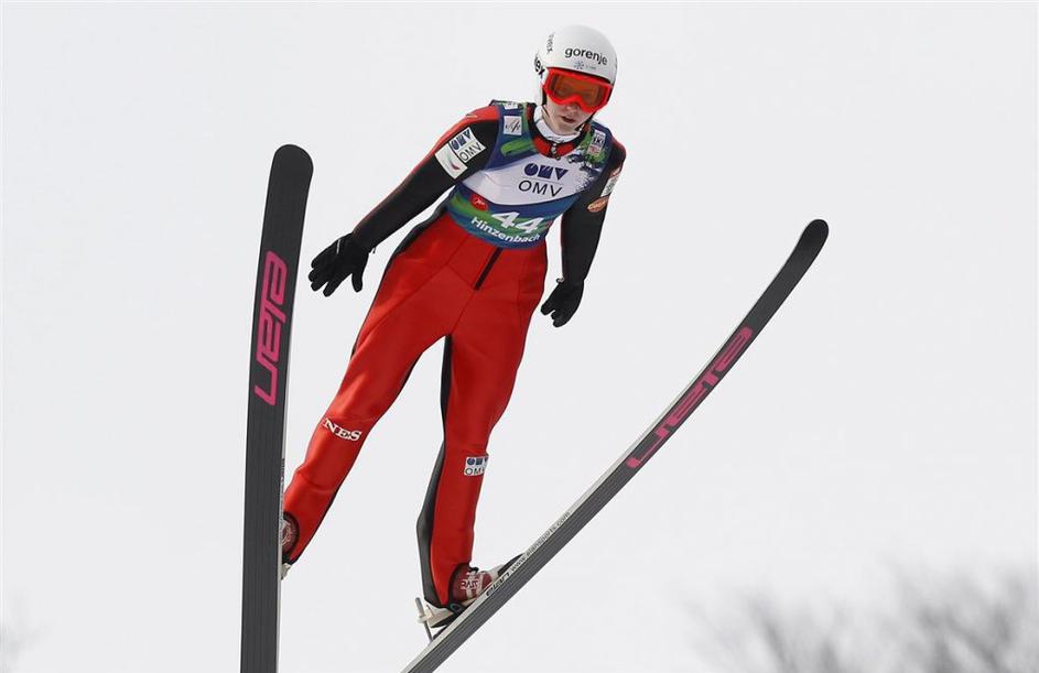 Požun Hinzenbach smučarski skoki skakalke skakalka svetovni pokal