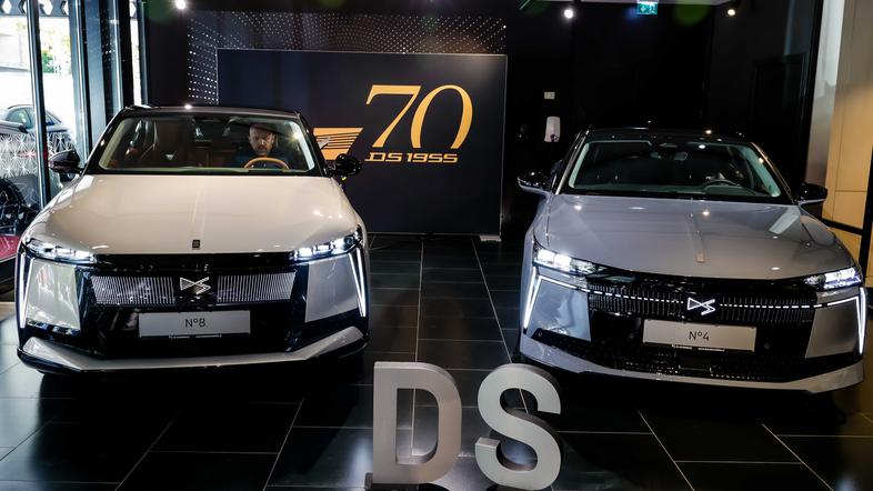 predstavitev DS N°8 in DS N°4