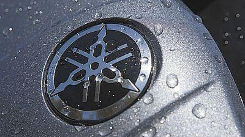 Yamaha je razširila ponudbo za izvenkrmni pogon velikih čolnov.