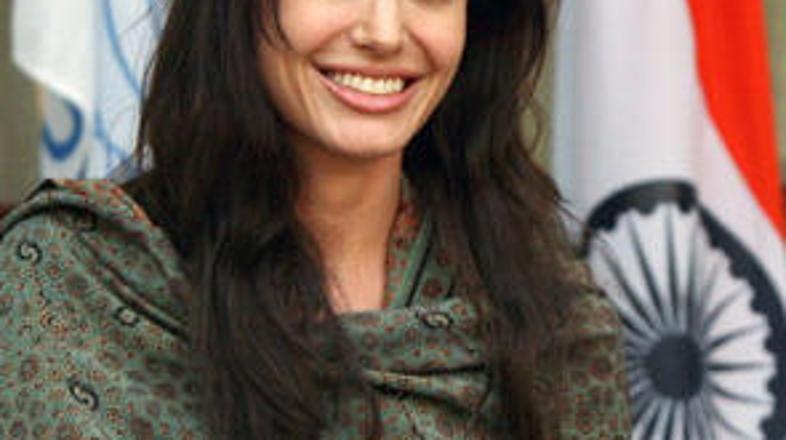 Angelina je še vedno ambasadorka dobre volje, ki deluje pod okriljem Združenih n