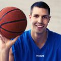 Nemanja Aleksandrov je pred prihodom v Olimpijo igral za Crveno zvezdo.