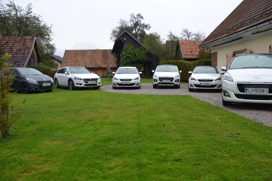 Peugeotova karavana avtomatikov | Avtor: Gregor Prebil