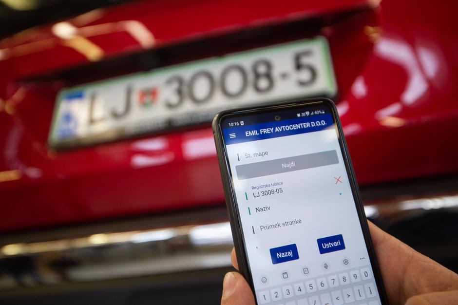 servis Emil Frey | Avtor: Anže Petkovšek