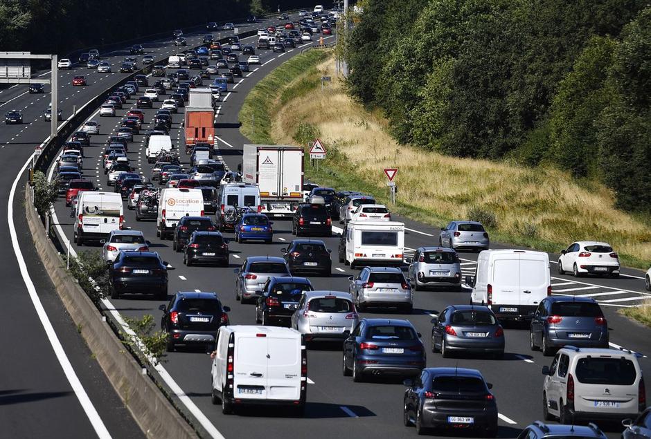 Vročina gneča zastoj promet avtocesta | Avtor: Profimedia