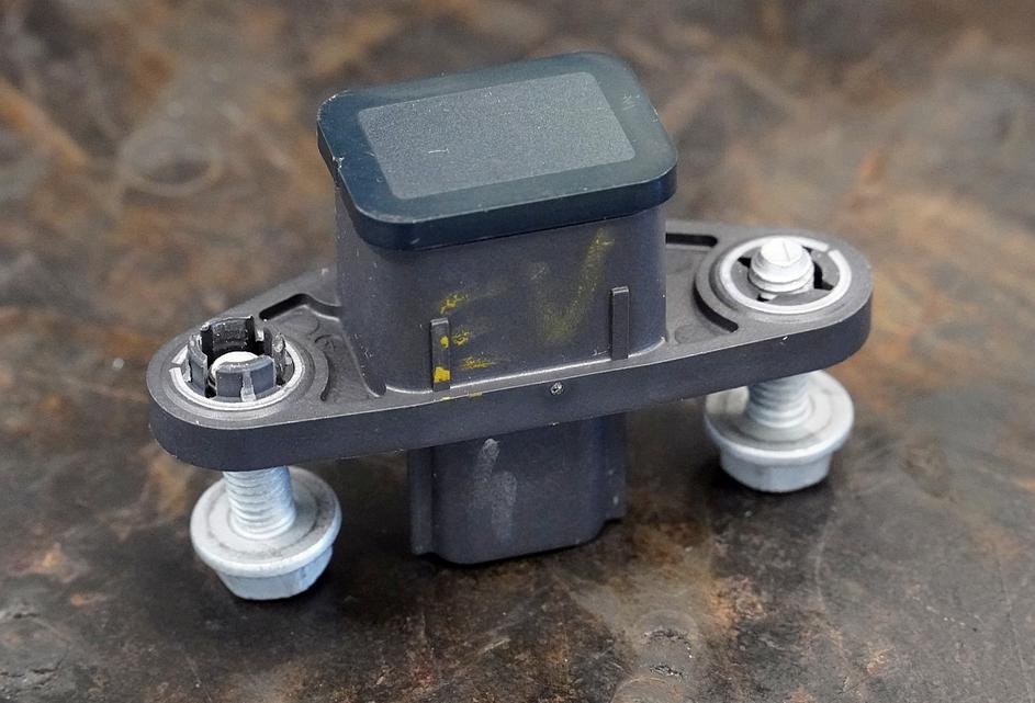 Renault hibridni menjalnik Mirna Peč