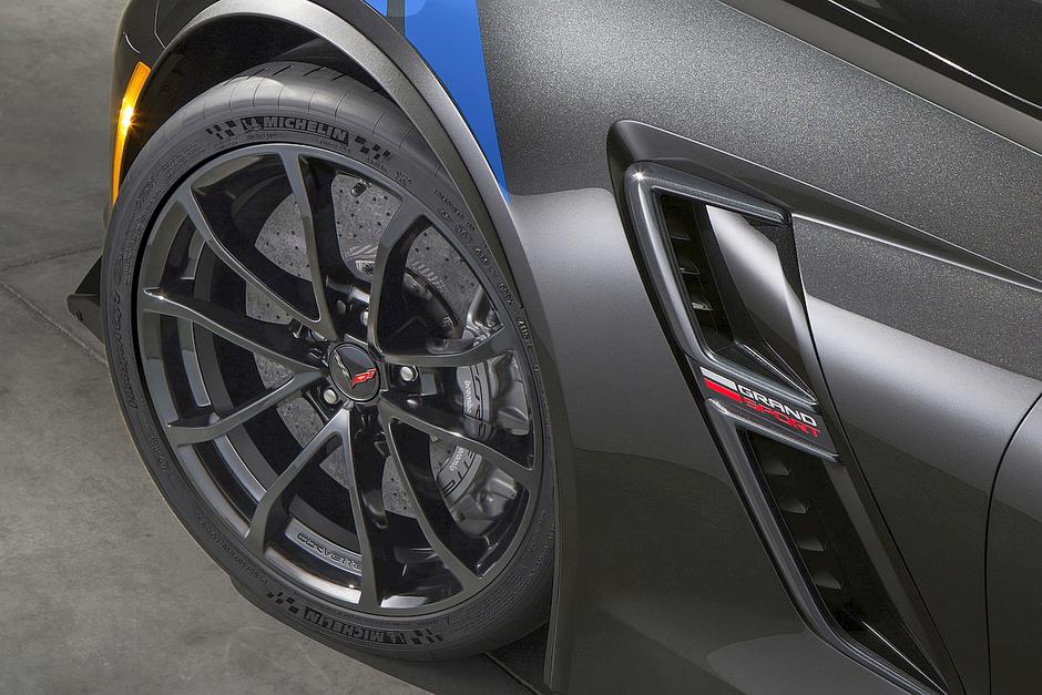 chevrolet, corvette, kolesa, zavore, GM | Avtor: GM