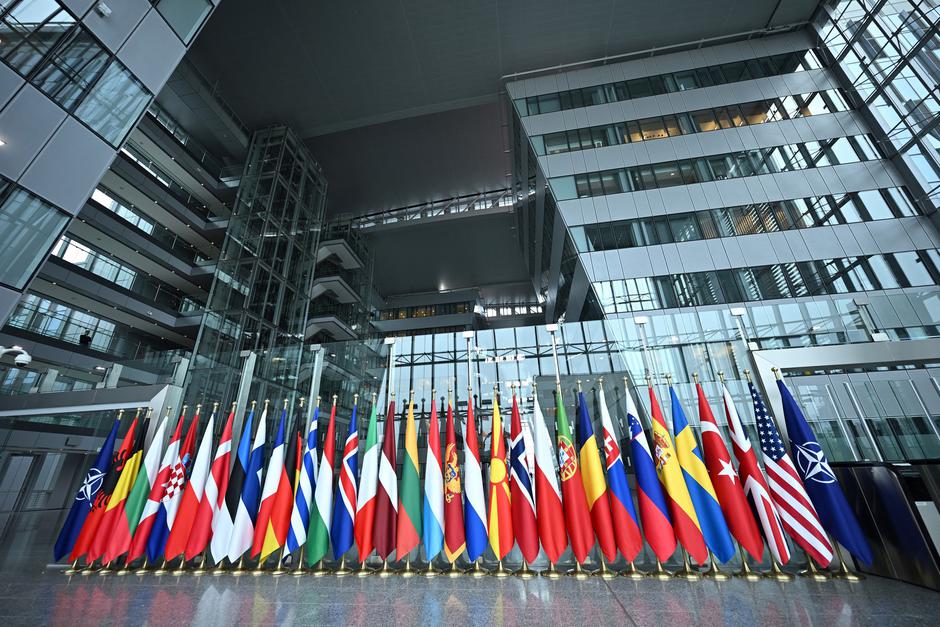 nato zastava bruselj | Avtor: Profimedia