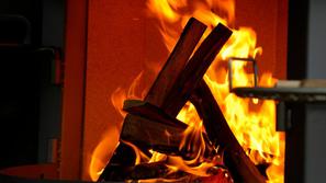 Peč na lesno biomaso