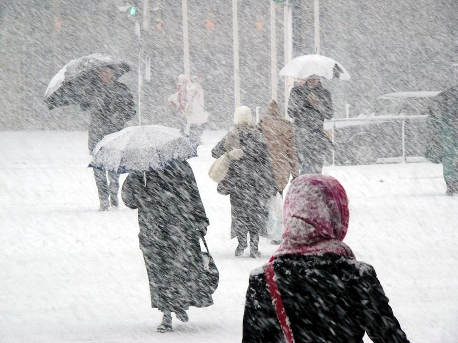 Zivljenje 06.12.12, sneg, snezenje, zima, foto: shutterstock | Avtor: Žurnal24 main