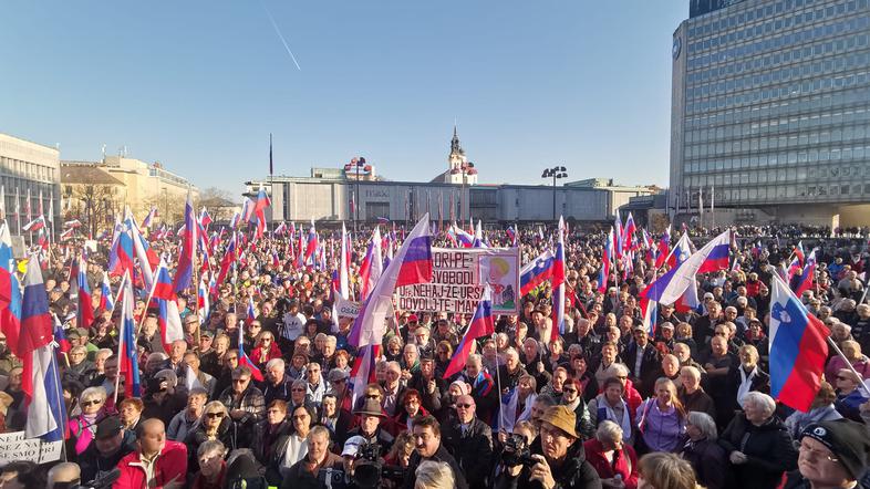 shod upokojencev Inštitut 1. oktober