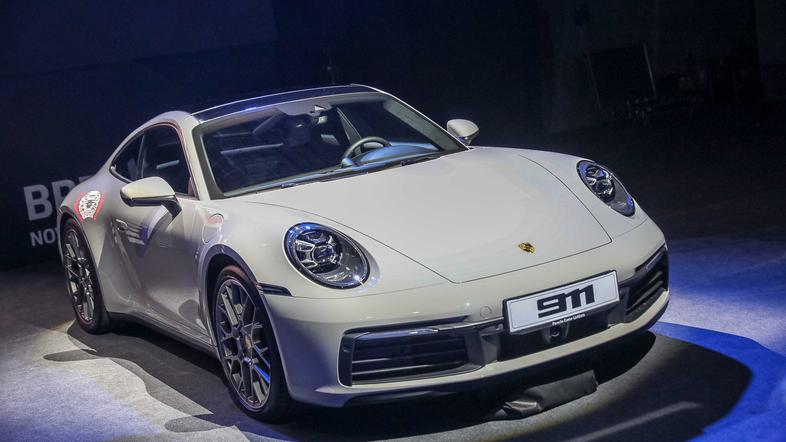 Porsche 911