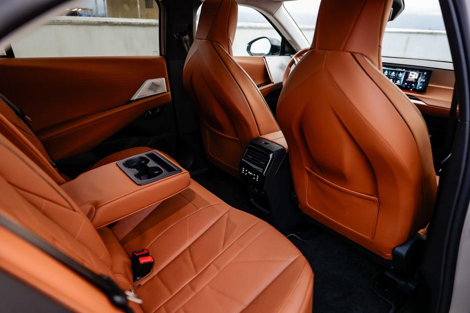 DS N°8 | Avtor: Saša Despot