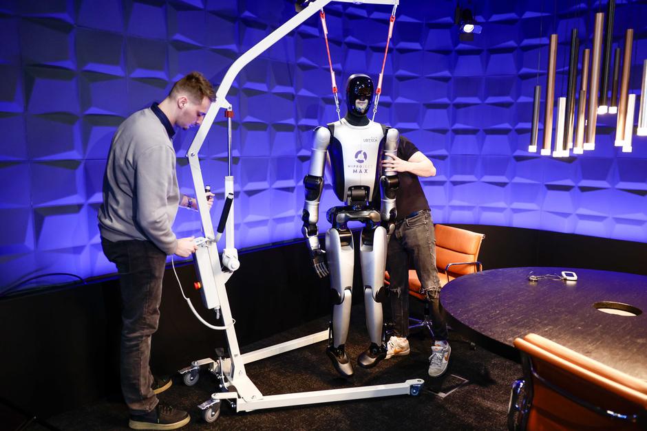 humanoidni robot Ubtech Walker S2 | Avtor: Saša Despot