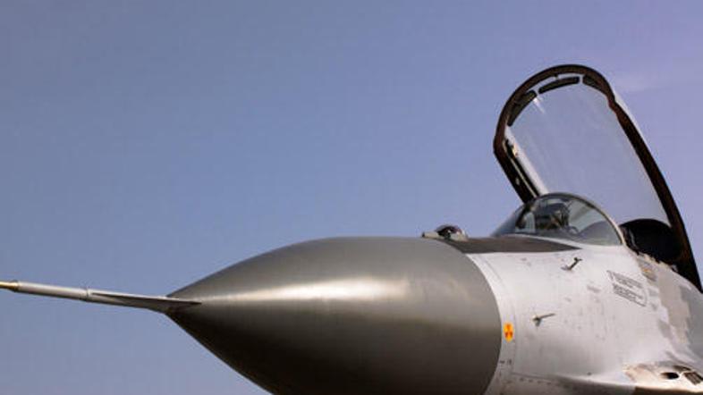 Podrobnosti strmoglavljenja niso znane.