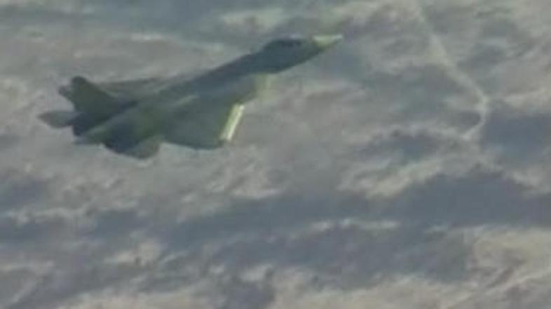 Predstavniki ruske vojske upajo, da bodo novo letalo uporabljali že leta 2015. (