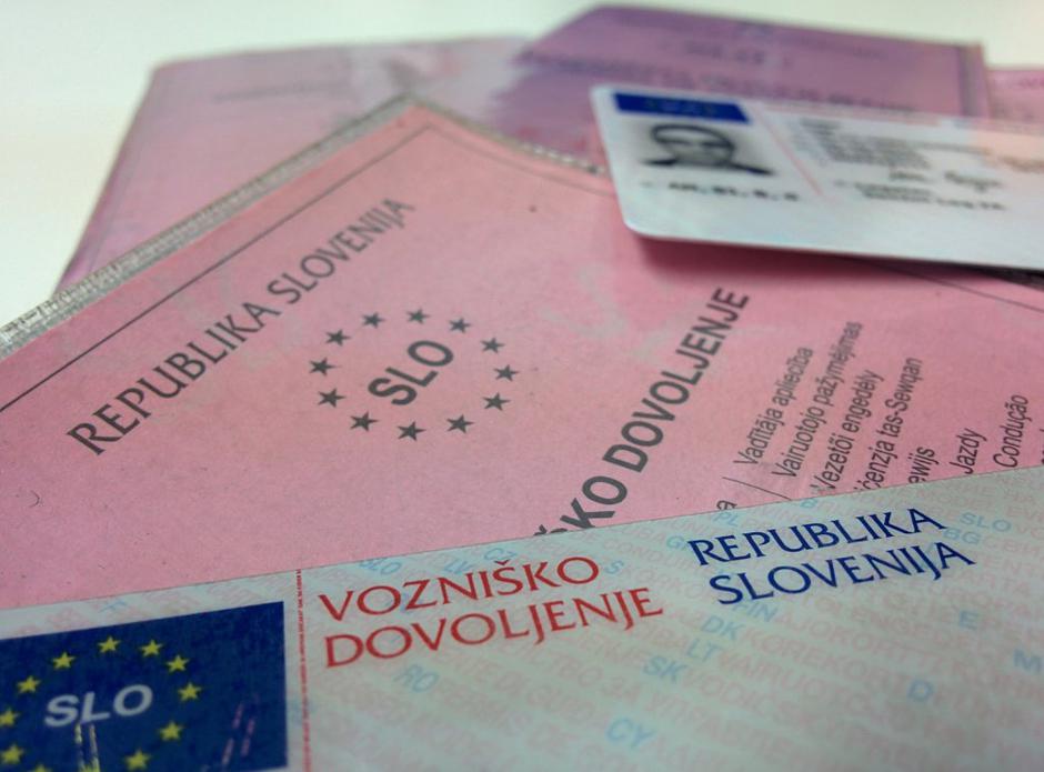 Vozniška dovoljenja | Avtor: D. J.