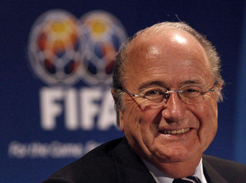 Joseph Blatter se je iz Južne Afrike vrnil dobre volje.