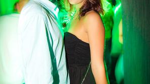 Vihar seksi ritmov zavrtel Topa