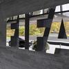 Šport: Nove spremembe za transspolne športnike, oglasila se tudi Fifa - Fifa logo zaščitni znak