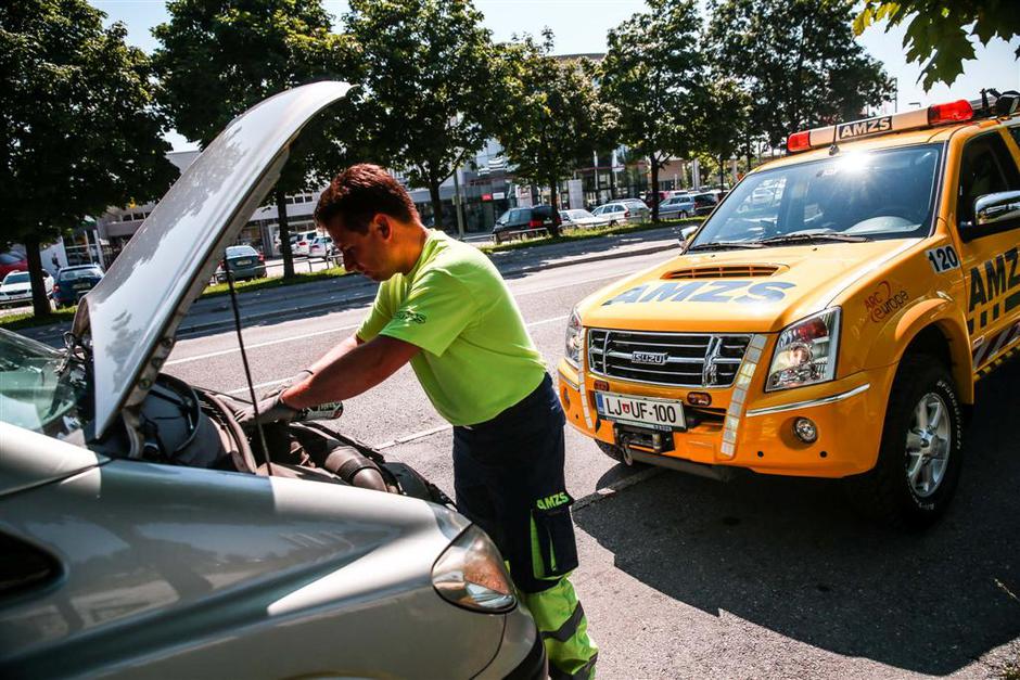 AMZS pomoč na cesti | Avtor: Saša Despot