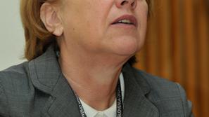 Sindikalistka Lučka Böhm pravi: “Delamo se, da so ljudje iz jekla in da lahko pr