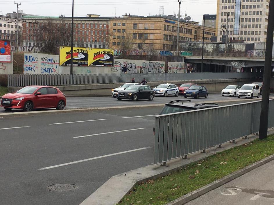 Prometna nesreča, porsche in policijski avto, Dunajska