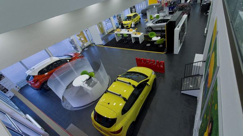 Renault store