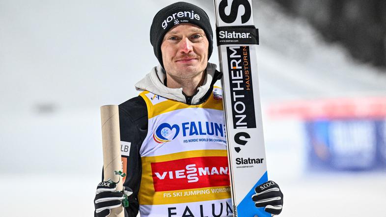 Domen Prevc in Anže Lanišek