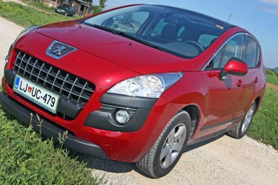 Dvojna ničla v Peugeotovi nomenklaturi pomeni nekaj posebnega. In res je tale 30