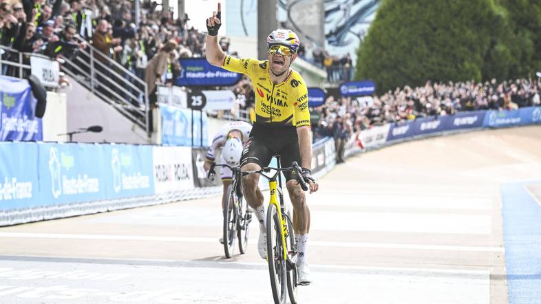 Tadej Pogačar in Wout van Aert