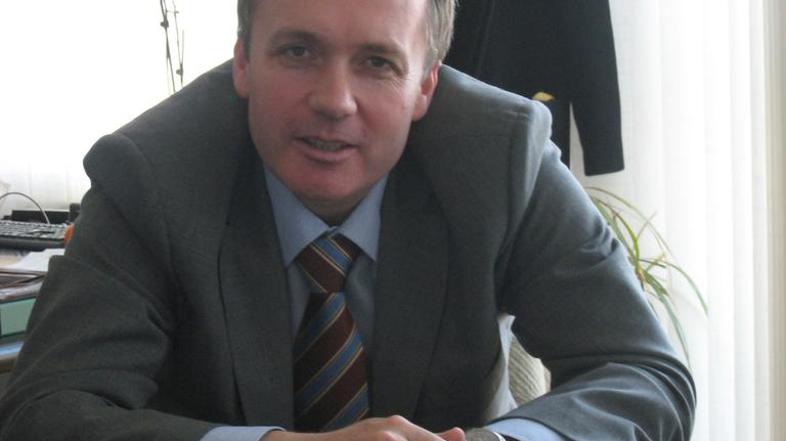 Jernej Završnik čaka še na denar ustanoviteljic zavoda. (Foto: Barbara Bradač)