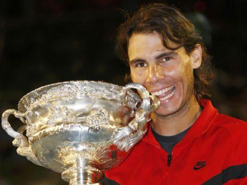 Rafael Nadal je že trinajstič ugnal Rogerja Federerja, ki je v medsebojnih dvobo