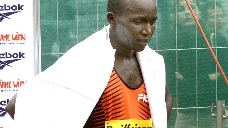 Moses Tanui je edini lahko pariral legendarnemu Gebreselassiju. (Foto: EPA)