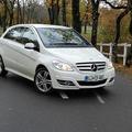 Mercedes B je primer premijskega avtomobila, ki je uporaben kot kakšen MPV, obču