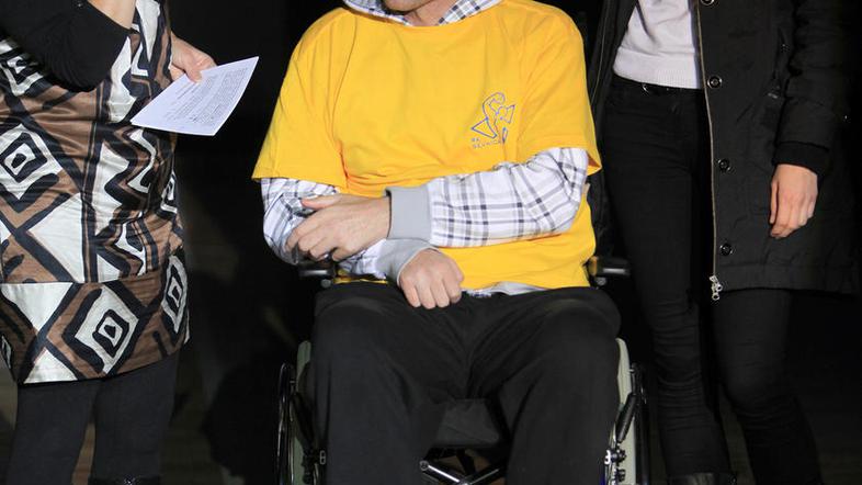 Fotografa Žurnala Dejana Mijovića, ki izhaja iz Sevnice, je nesreča lani prikova