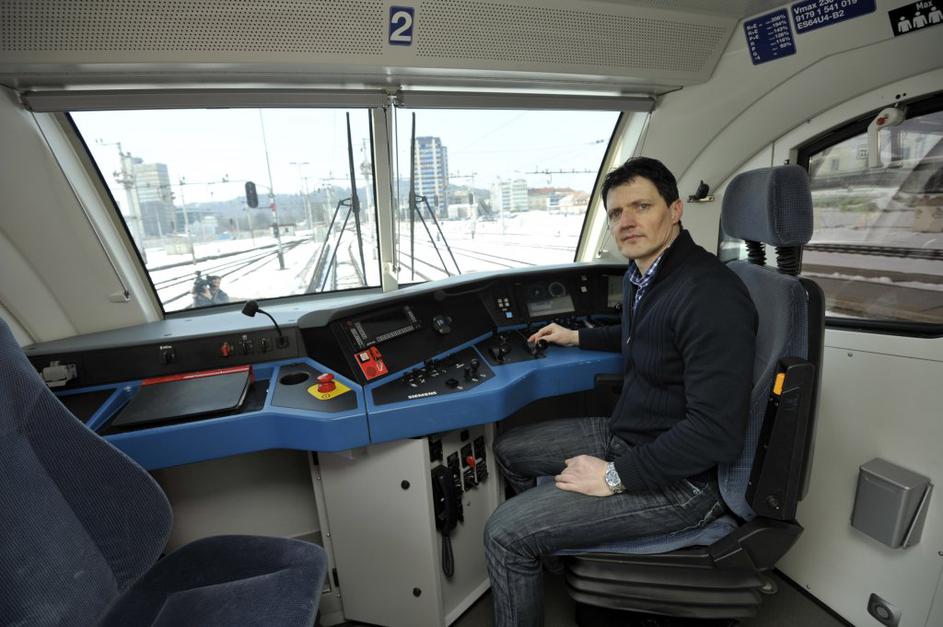 Ustavi se, vlak se ne more