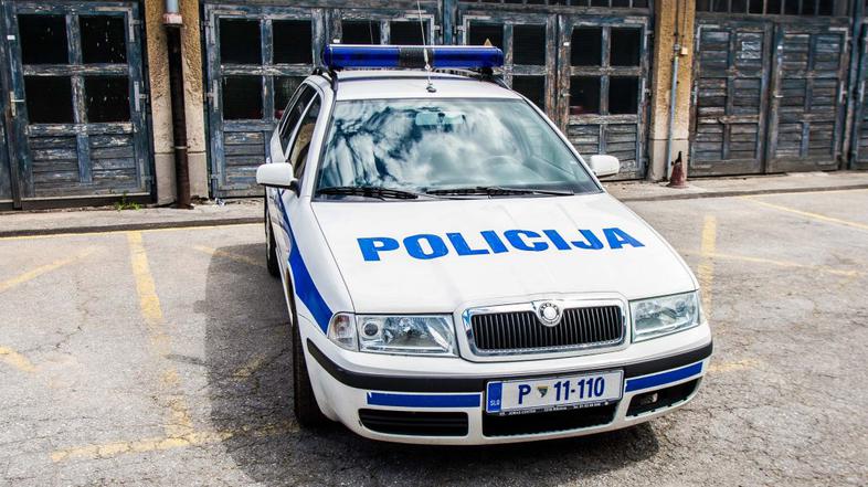 Policija