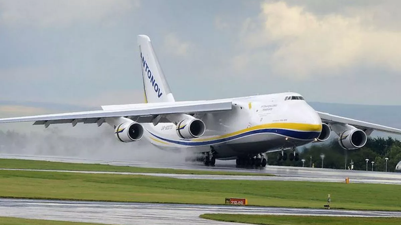 An-124 Antonov tovorno letalo