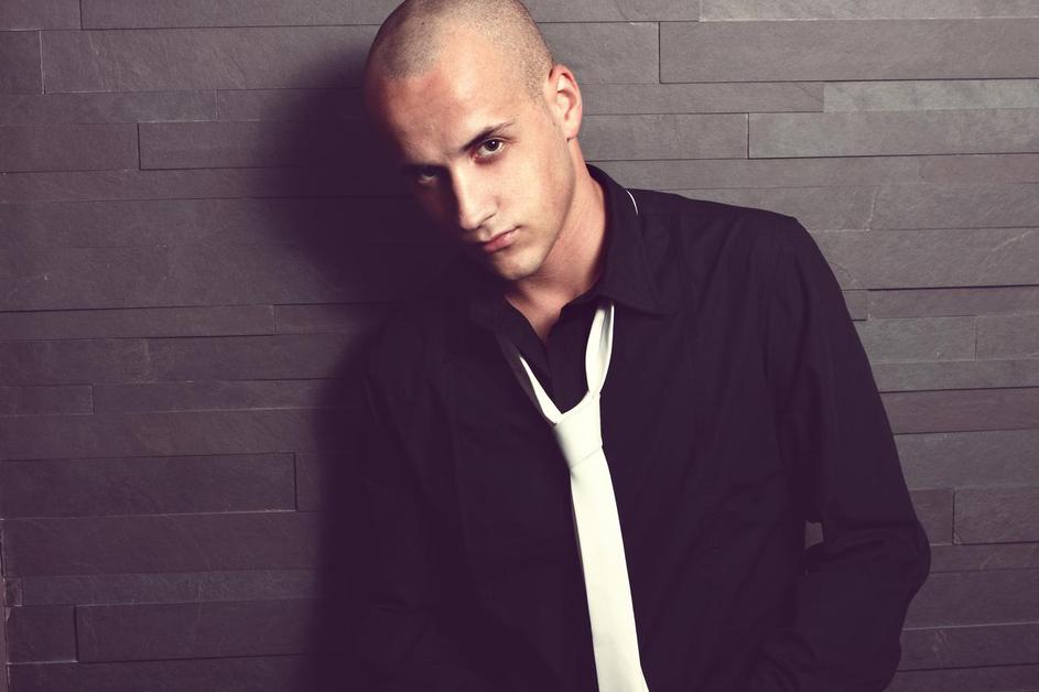 Mladi pevec je na pevsko sceno vstopil z Ljubeznijo na prvi pogled. (Foto: Žiga 